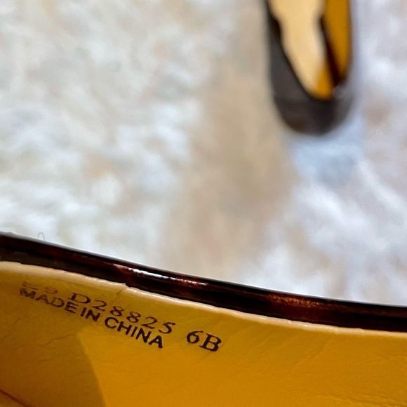 💥Host Pick!💥 Cole Haan Helena Patent Leather Square Toe Kitten Heels - Picture 7 of 11